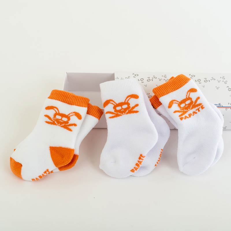 petites chaussettes lapin naissance puericulure papate